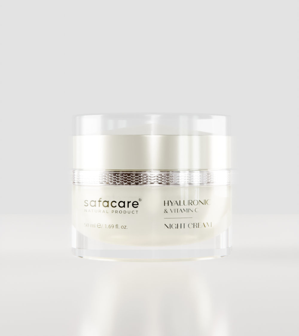 Night cream that contains hyaluronic acid and vitamin C